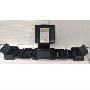 The Jewel Kit Green Black Accordion Fold Out Jewelry Storage Box Ingenious